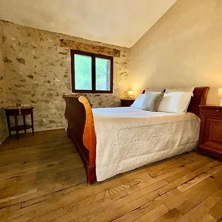 Farmhouse With Cathedral Lounge And Sauna In Pines Ferienhaus